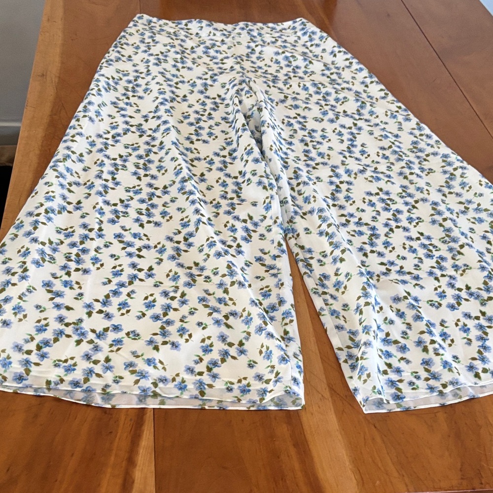 Alexia Admor Floral Wide-Leg Pants - White and Blue